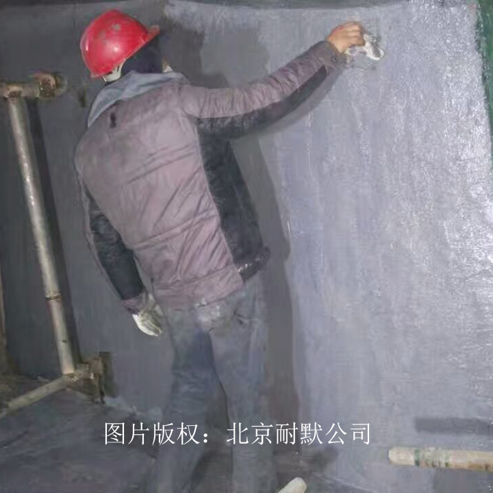 金剛砂耐磨材料施工中 金剛砂耐磨材料施工中